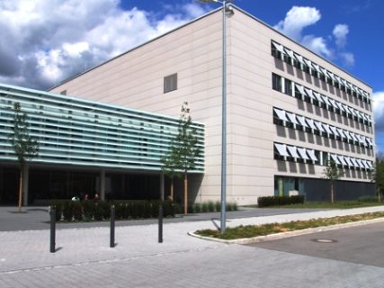Foto des Felix-Klein-Gebäudes